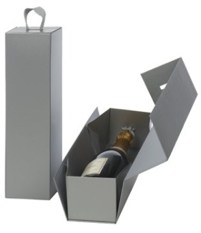 Champ.-Wijndoos<br>Magneet sluiting<br>9x9x34cm<br>(BxDxH) 2-kleuren